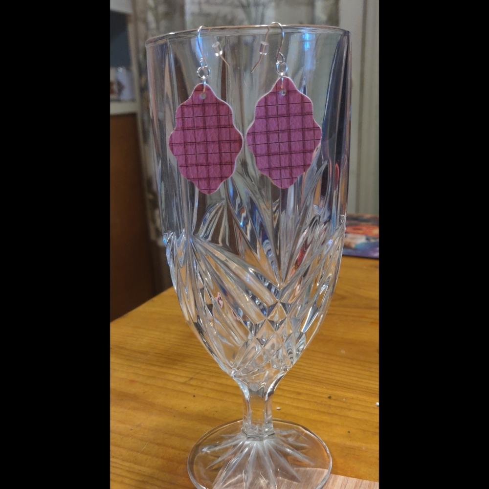 3/$20 Boho pink plaid faux leather earrings - Picture 3 of 3